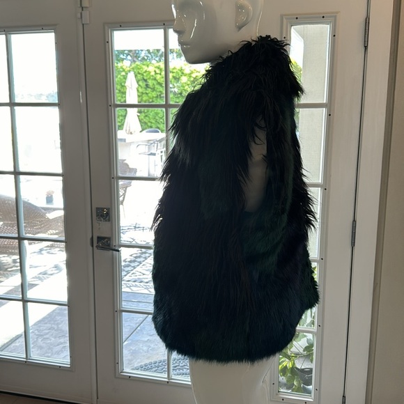 Blank NYC Multicolor Faux Fur Vest Size Large - Picture 8 of 15